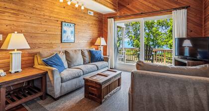 Emerald Duck -- Awesome Sunset and Water Views Soundfront Duplex