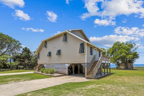 Emerald Duck -- Awesome Sunset and Water Views Soundfront Duplex
