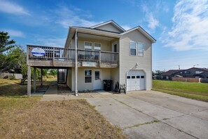 Unclassified image, 2 of 27, button