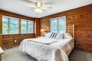 4 soverom, wi-fi (inkludert) og sengetøy