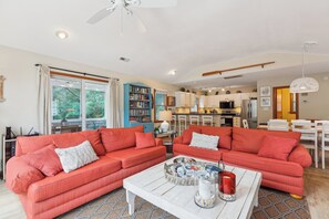 صورة غير مصنفة، 4 من 55، زرّ