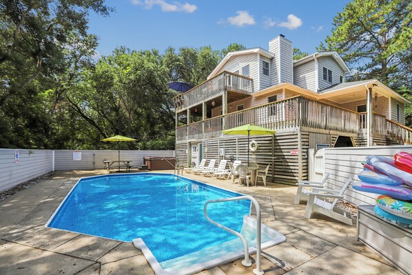 صورة غير مصنفة، 1 من 55، زرّ