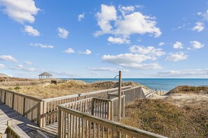 Imagen sin descripción, 3 de 27, botón