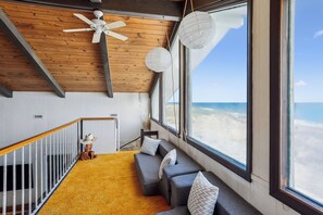 Interior - Amazing Grace -- Unique and Charming 3BR Oceanfront in South Nags Head (Nags Head)