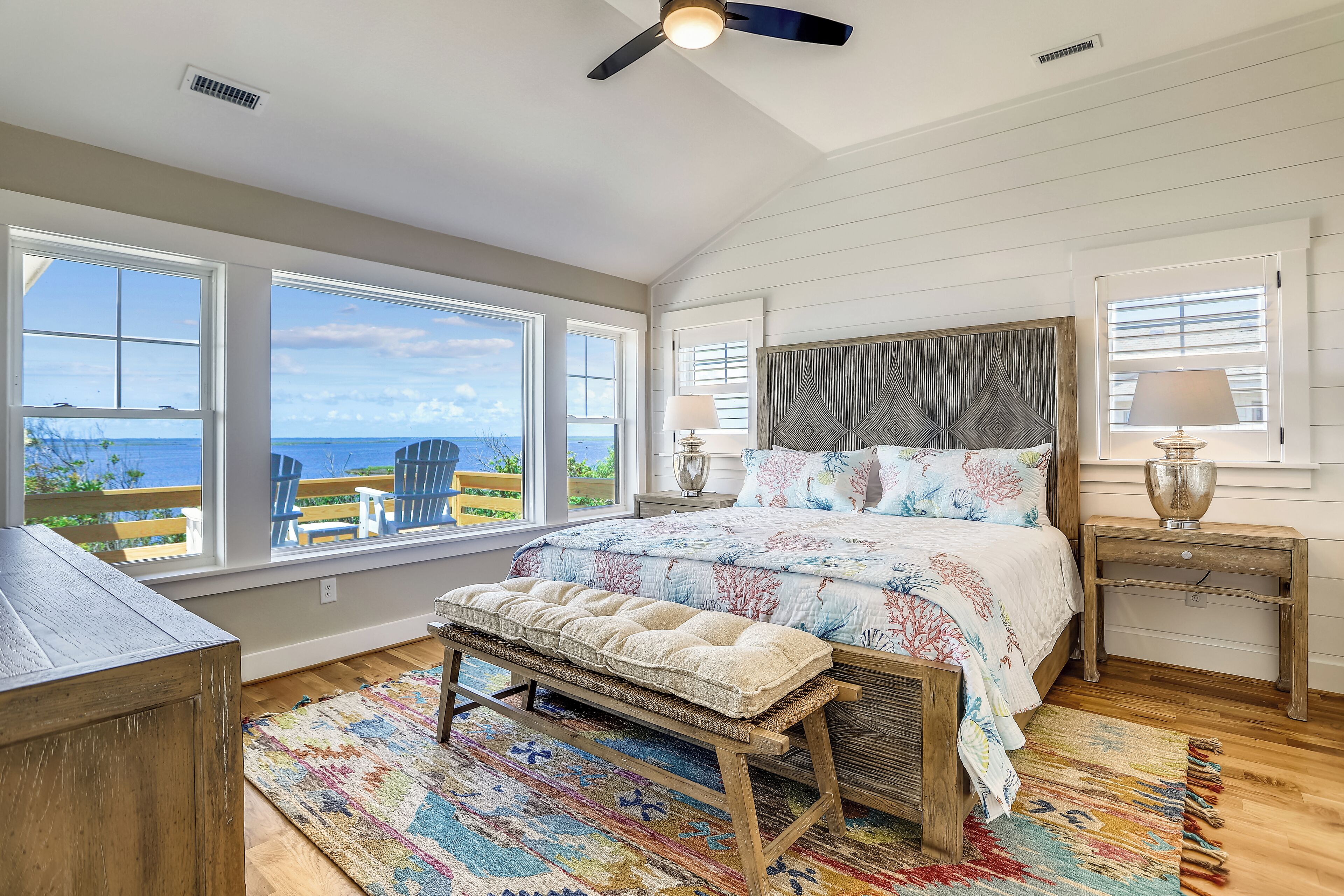 5 bedrooms, free WiFi, bed sheets