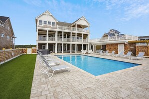 A heated pool - Austin -- New Construction Oceanfront 11BR with Elevator, Fire Pit, Pool, Fitness Room and More! (Corolla)