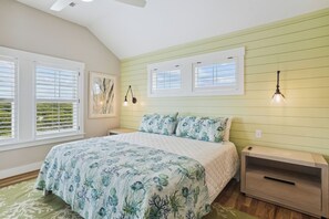 8 bedrooms, free WiFi, bed sheets