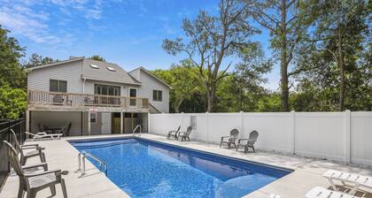 House of Friends -- New Listing! Private Pool, Easy Beach Access