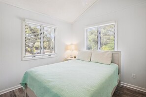 4 bedrooms, free WiFi, bed sheets