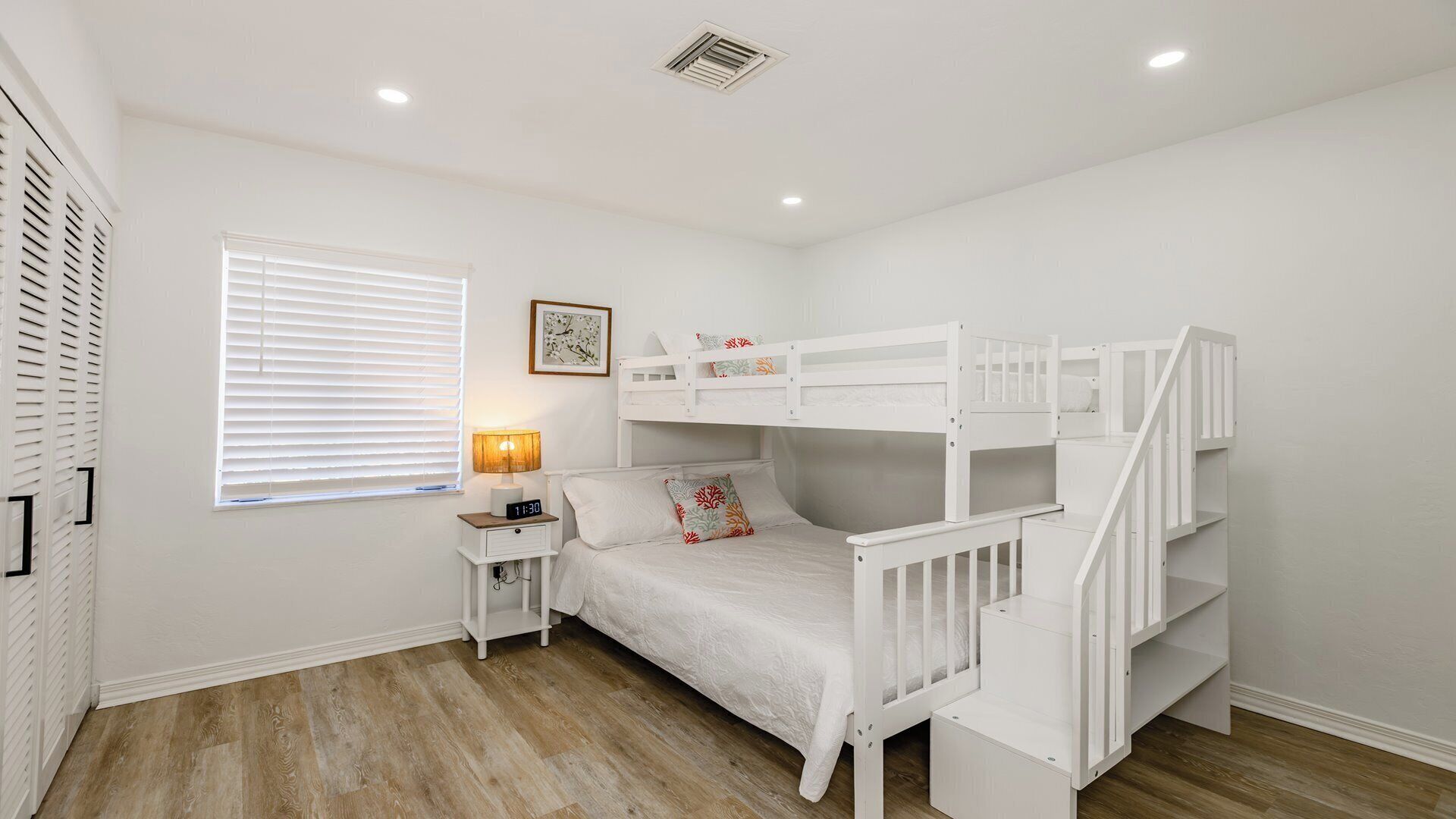 4 bedrooms, free WiFi, bed sheets