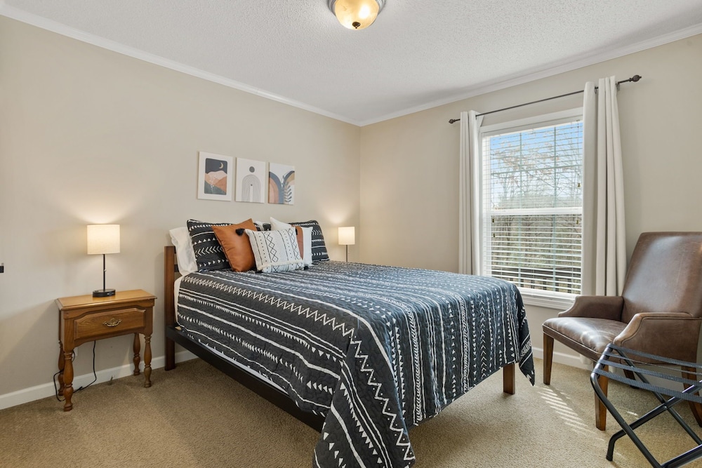 The Retreat in the Woods, Travelers Rest, SC Greenville County Vrbo