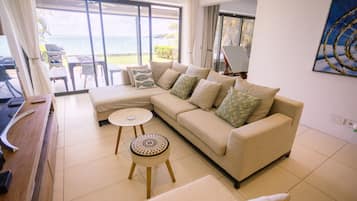 Standard Apartment | Living area