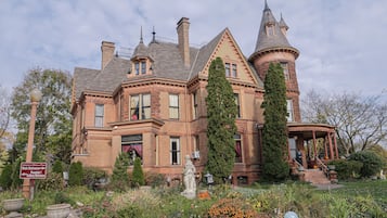 Phòng Cao cấp | Hiên