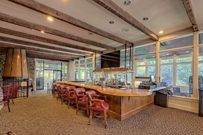 Bar (in der Unterkunft)