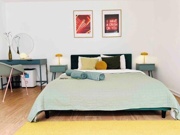 2 chambres, fer et planche à repasser, Wi-Fi, literie fournie