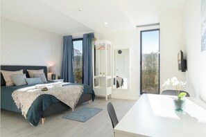 1 chambre, fer et planche à repasser, Wi-Fi, draps fournis