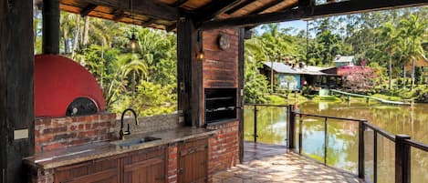 BBQ/picnic area