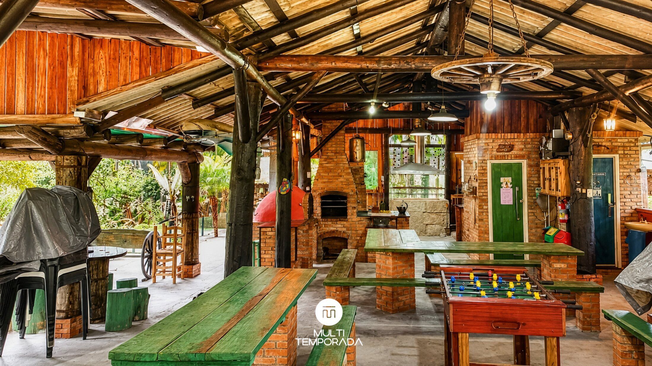 Cabaña familiar | Restaurante al aire libre