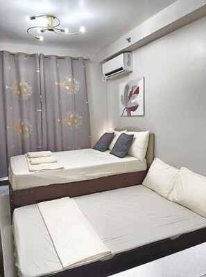1 bedroom, iron/ironing board, free WiFi, bed sheets