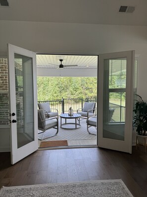 Interior - Riverfront Neighborhood Masters Rental (North Augusta)