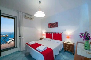 1 soverom, strykejern/-brett, reiseseng for barn og wi-fi (inkludert)