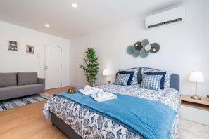 2 quartos, ferros/tábuas de passar roupa, Wi-Fi, roupa de cama