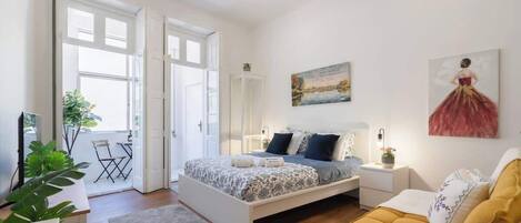 4 chambres, fer et planche à repasser, Wi-Fi, draps fournis