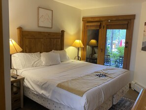 3 室のベッドルーム、WiFi、ベッドシーツ