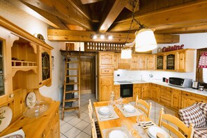 Kühlschrank, Ofen, Herdplatte, Geschirrspüler