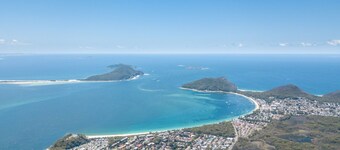 Silver Sands, 29 Victoria Pde water views and across the road to the water
