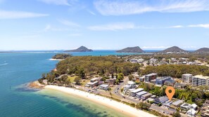 Beach nearby - Silver Sands, 29 Victoria Pde water views and across the road to the water (Nelson Bay)