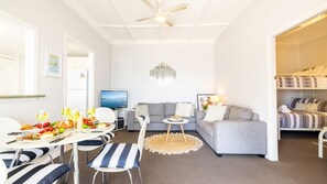 Dining - Silver Sands, 29 Victoria Pde water views and across the road to the water (Nelson Bay)