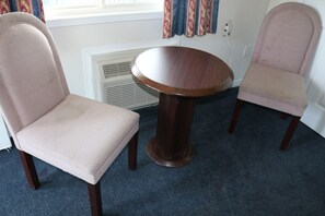 Deluxe Room | 1 bedroom, desk, free WiFi, bed sheets