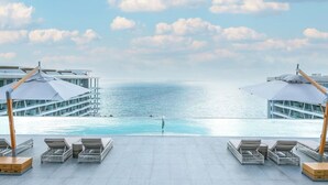 7 outdoor pools - Garza Blanca Resort & Spa Cancun (Punta Sam)
