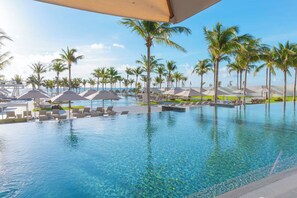 7 piscinas al aire libre