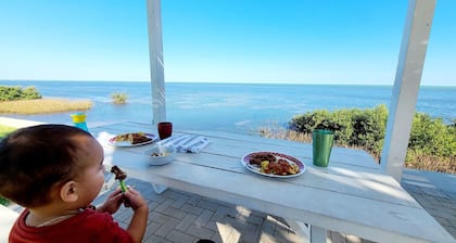 Beautiful And Cozy Bayfront Getaway at Port Isabel