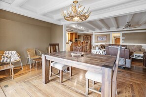 Dining - Serene Lakefront Haven (Big Bear Lake)