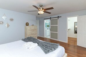 4 soveværelser, strygejern/strygebræt, weekendseng, Wi-Fi