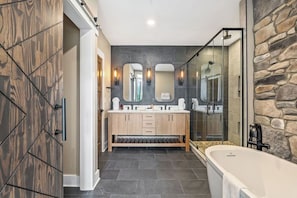 Bathroom - Stylish Modern 3 BR Condo + Views (Gatlinburg)