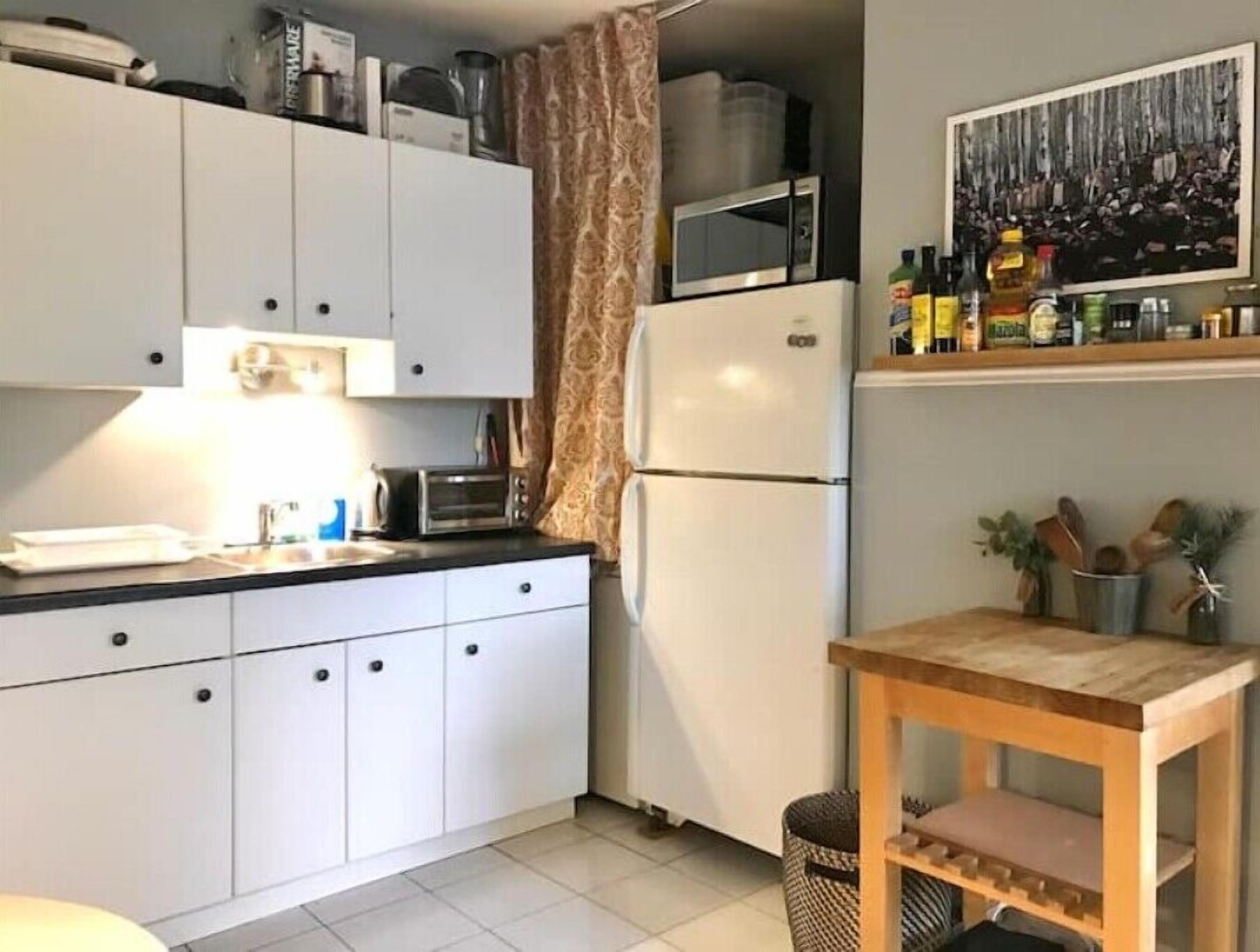 雪櫃、微波爐、焗爐