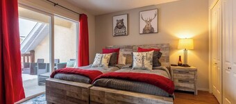 Riverside Chalet + Suite. Enormous Space