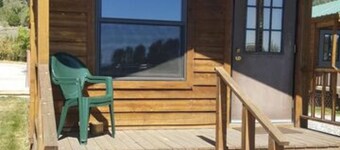 Elk Haven Camping (Cabin 12)