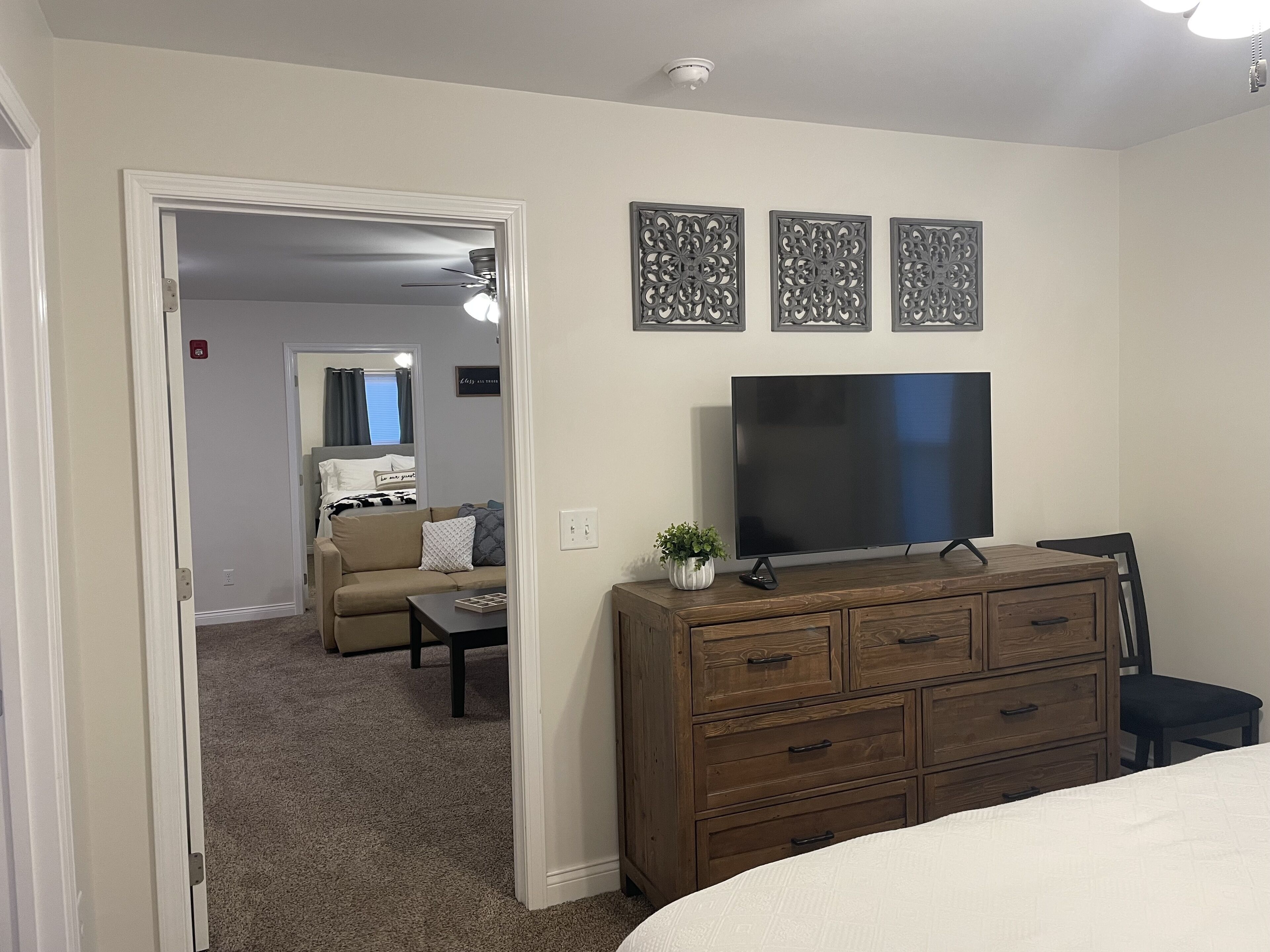 3 bedrooms, iron/ironing board, free WiFi, bed sheets