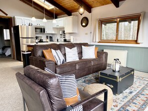 Una Smart TV, una chimenea