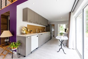 Geladeira, fogão, cooktop, lava-louças