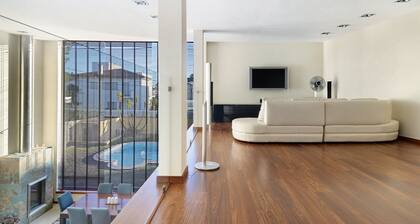 Villa "Casa Dos Pinheiros" avec piscine privée, Wi-Fi et climatisation