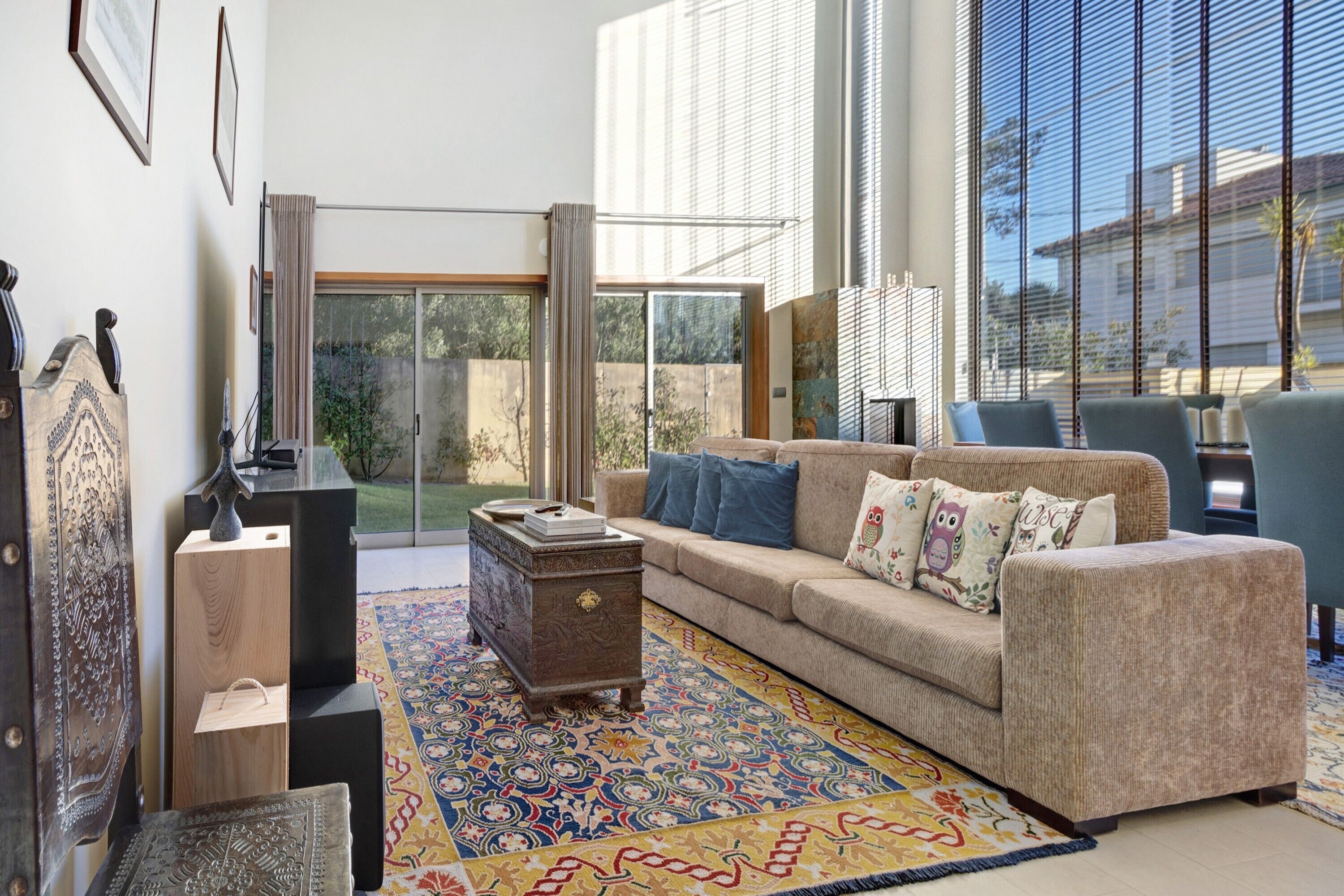 Télévision, cheminée