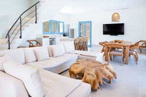 TV - Villa 'Myko By The Sea' with Sea View, Wi-Fi and Air Conditioning (Mykonos)