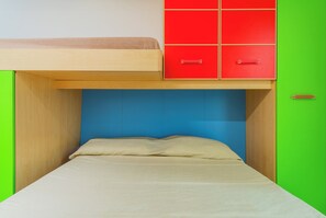 2 bedrooms, bed sheets - Holiday Home 'A Pochi Passi Dalla Spiaggia' with Air Conditioning (Ugento)