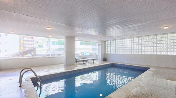 Apartment | Pool | Outdoor pool, a heated pool, open 10:00 AM to 10:00 PM, pool umbrellas - Beach Praia Grande Ubatuba (Ubatuba)